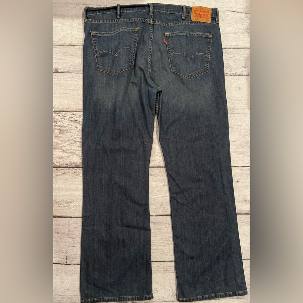 Men’s Levi 527 42 W 32 L jeans